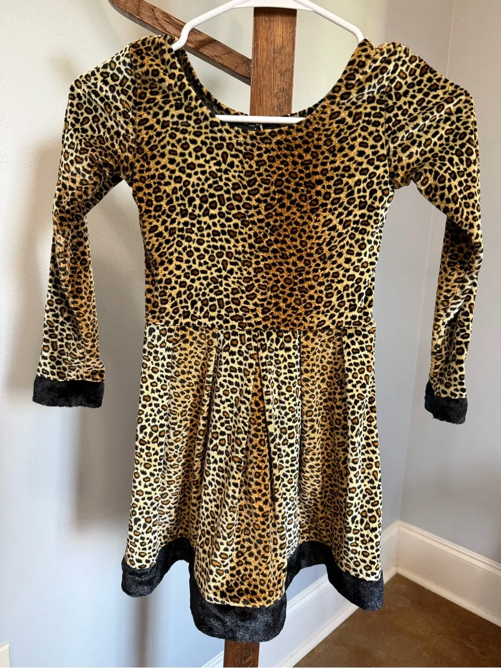 Girls' Leopard Print Costume Skater Dress with Black Faux Fur Trim Size 4-6